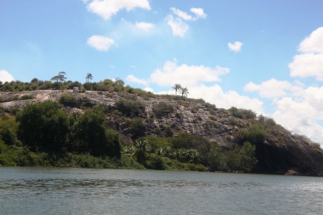 Pedra Grande, uma das belezas do Rio Una em Pernambuco