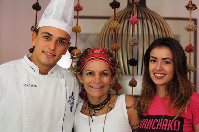 Trio de chefs: Rick, Simone e parceria de sucesso no Wanchako