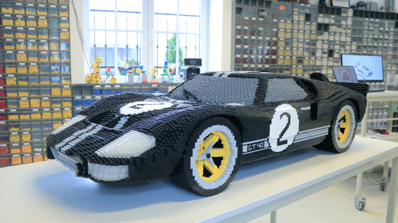 FordGT40-Lego-1 (1)
