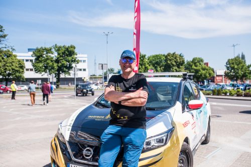 Volta ao mundo de elétrico: Explorador completa aventura de 16 mil km com Nissan LEAF