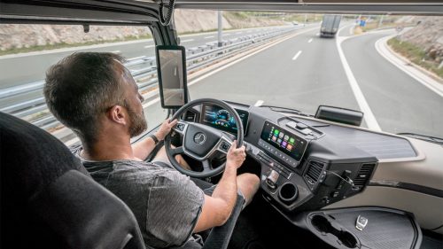Caminhão sem retrovisores: Conheça o modelo que só usa câmeras no lugar de espelhos